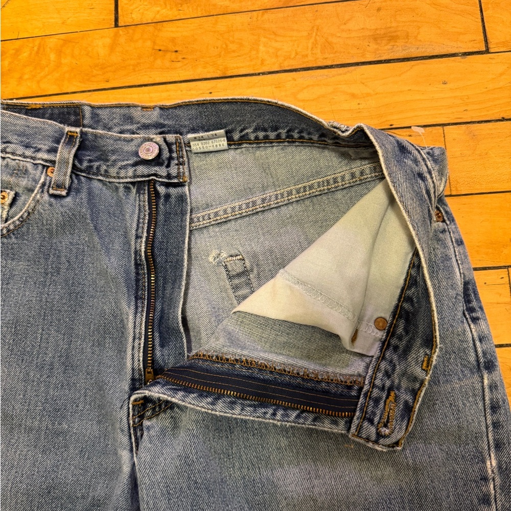 SOLD! SOLD! Vintage 90s Levis 550 Faded Relaxed Fit Denim Jean Made In USA 33x34 - Picture 6 of 9